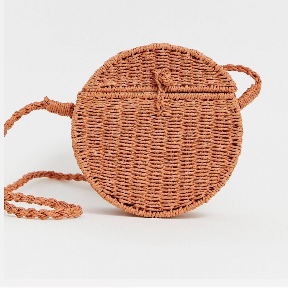 NWT Round Wicker Crossbody
